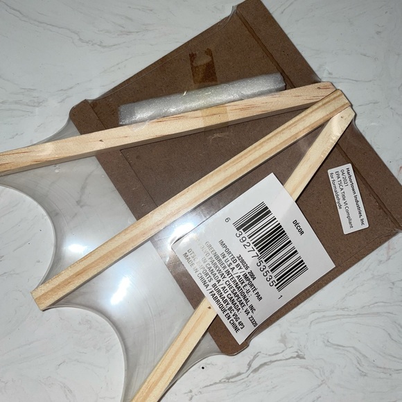 NWT Small Mr and and mrs chalkboard bridalshower wedding decor - Picture 3 of 3